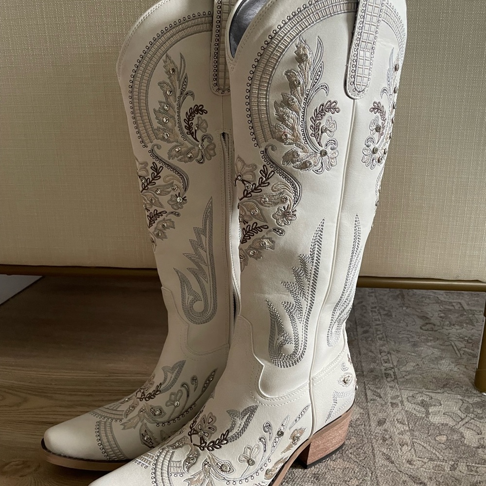 White Cowgirl Boots